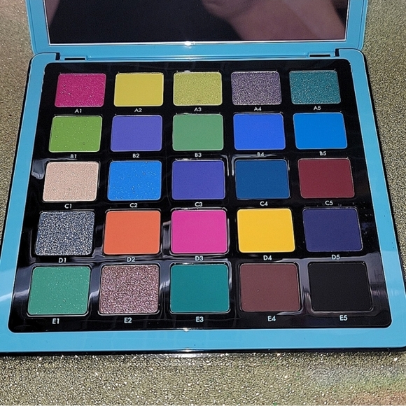 ABH Norvina Pro Pigment Palette 1-3 Bundle - Picture 6 of 7